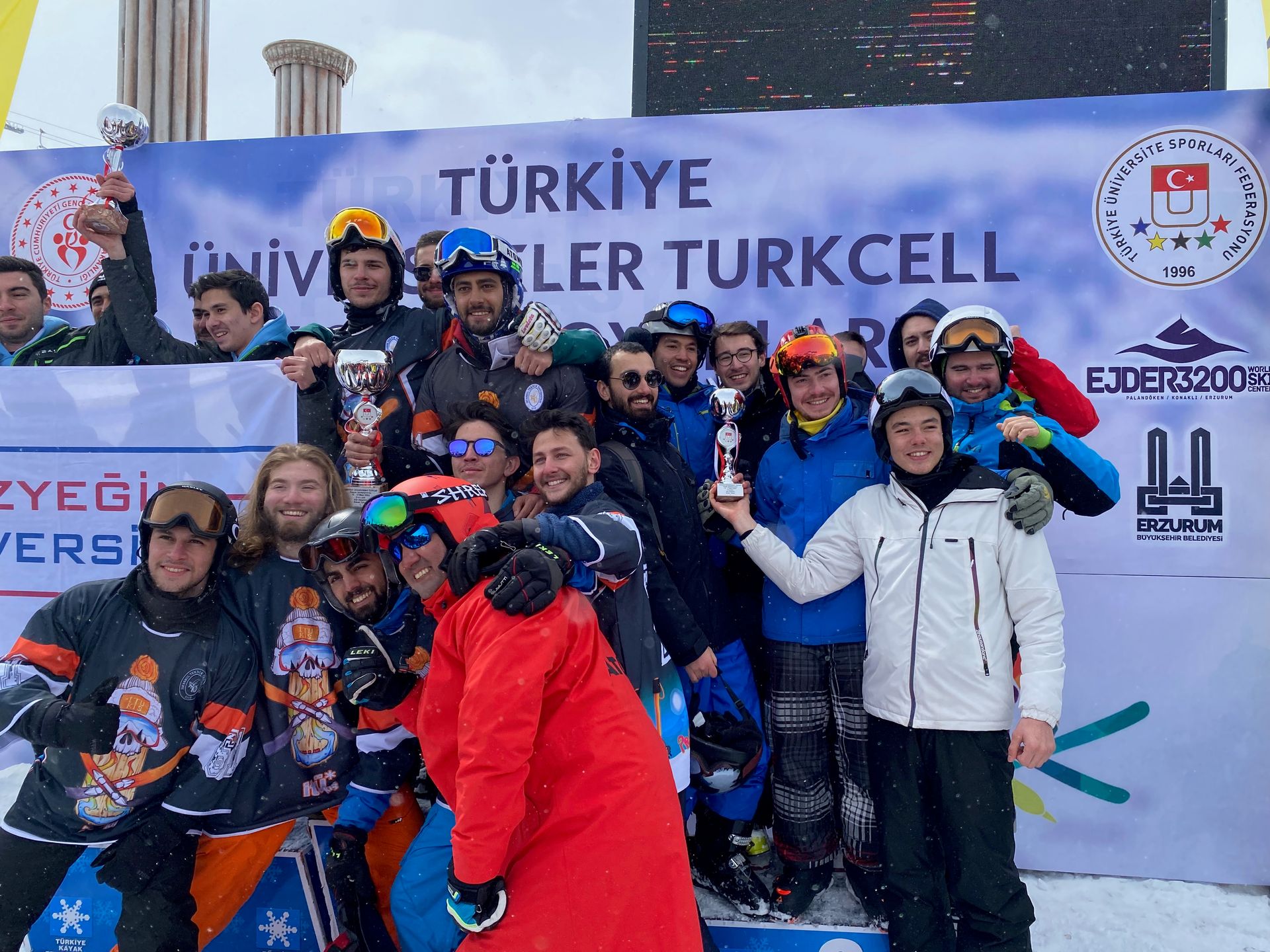 The Boğaziçi University Ski Team at the 2022 Turkish Universities Ski Championship in Erzurum.