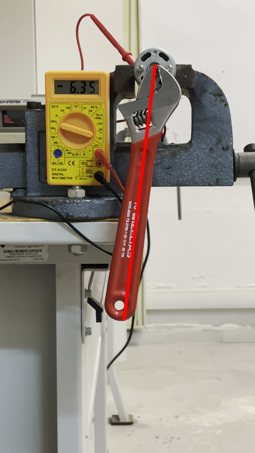 Torque constant measurement with 6.35 A and larger lever deflection.
